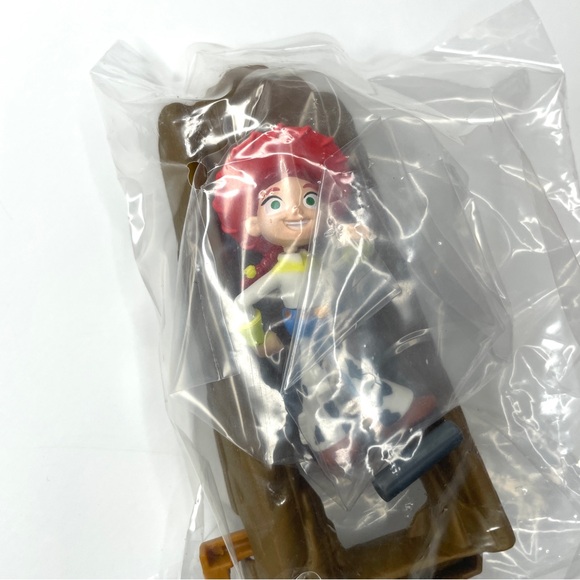 Disney Pixar Toy Story 3 Action Links Jessie to the Rescue - Picture 11 of 15